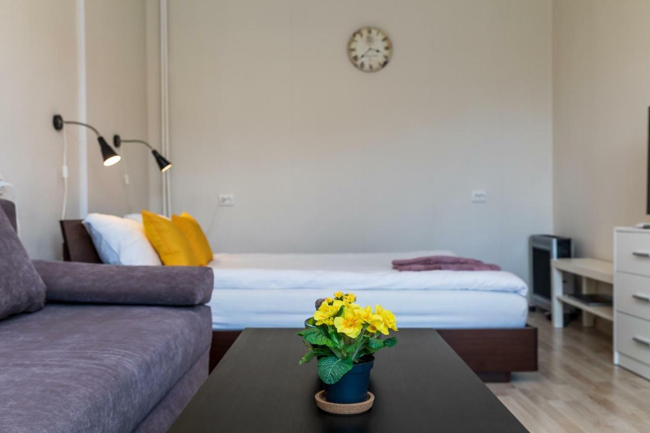 Compact Apartment Near Food Market In The Oldtown Plus Free Parking Klaipėda Exterior foto